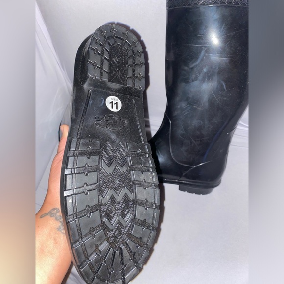 New Women's UGG SIENNA RAIN BOOTS shinny black with flaw - Picture 6 of 8